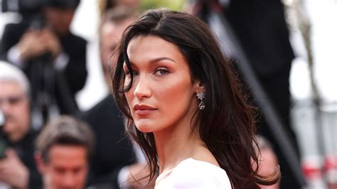 topless 2023|See Bella Hadid Pose Topless with Lavender in a Dreamy Photo。